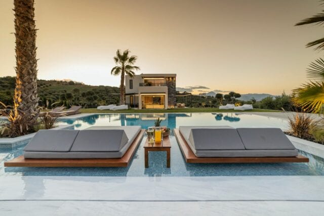 Geolivia Aqua Aerobics - Geolivia Luxury Villas Rental in Heraklion Crete