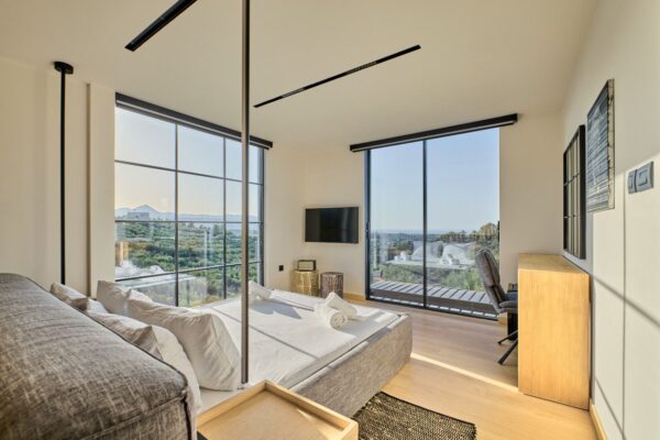 Geolivia Twin Luxurious Villas Rental Crete - Interior - Master Bedroom