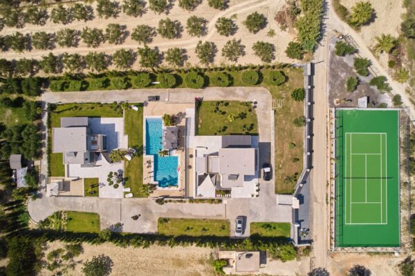 Geolivia Twin Luxurious Villas Rental Crete - Exterior - Professional Tennis Court