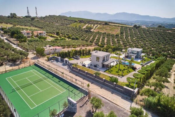 Geolivia Twin Luxurious Villas Rental Crete - Exterior - Professional Tennis Court